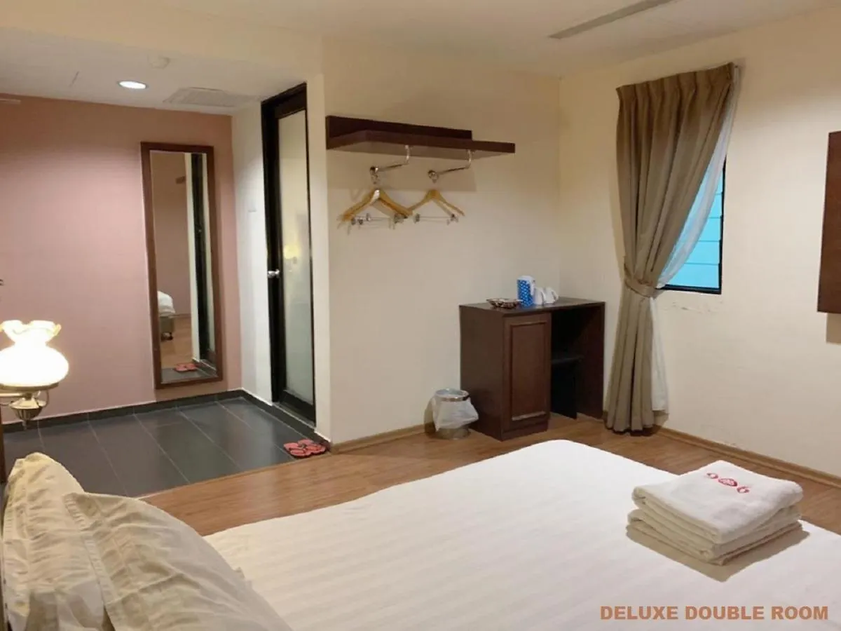 906 Riverside Hotel Malacca