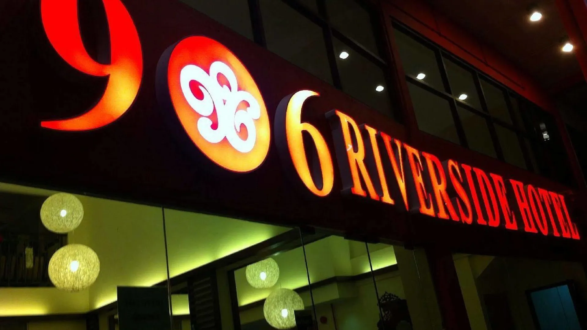 906 Riverside Hotel Malacca